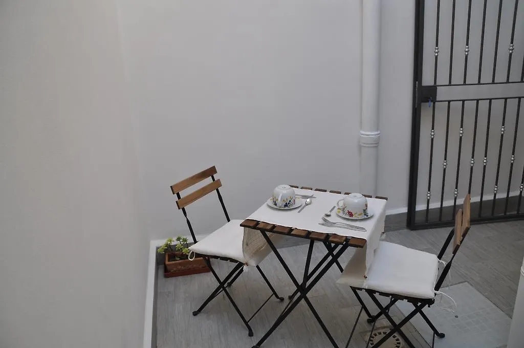 Apartment Al Bastione Holiday House Palermo Italy